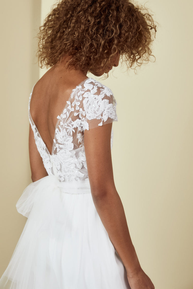 Eddie, dress from Collection Amsale, Fabric: crepe