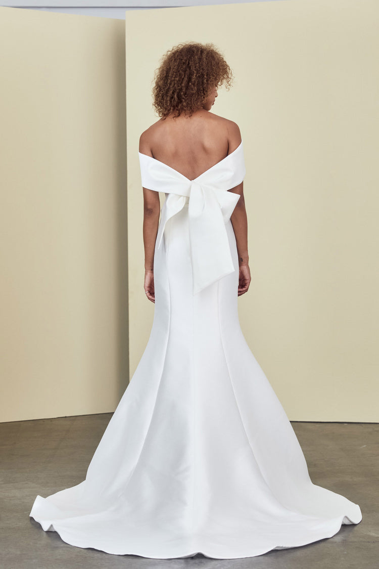 Landon, dress from Collection Amsale, Fabric: mikado