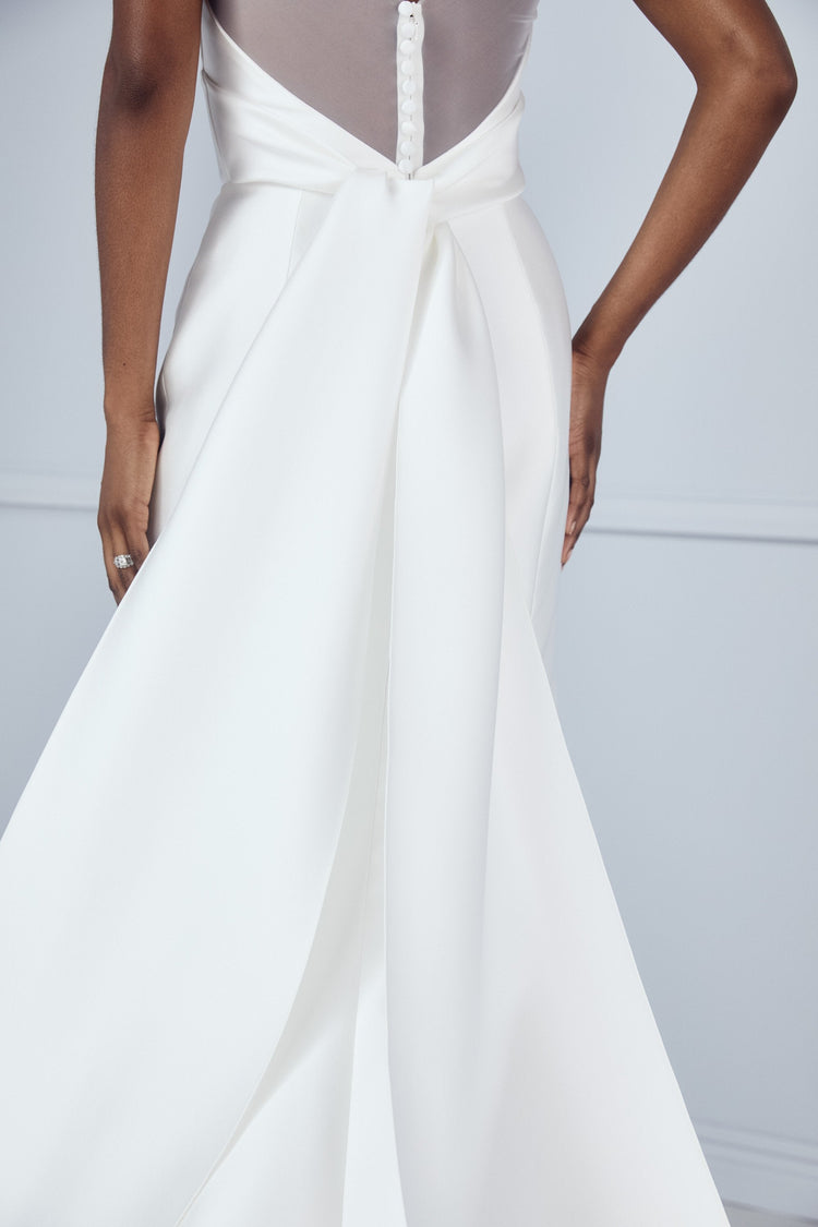 August, dress from Collection Amsale, Fabric: mikado
