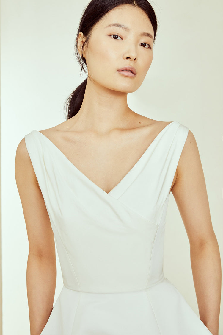 Cambridge, dress from Collection Amsale, Fabric: faille