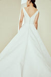 Cambridge, dress from Collection Amsale, Fabric: faille